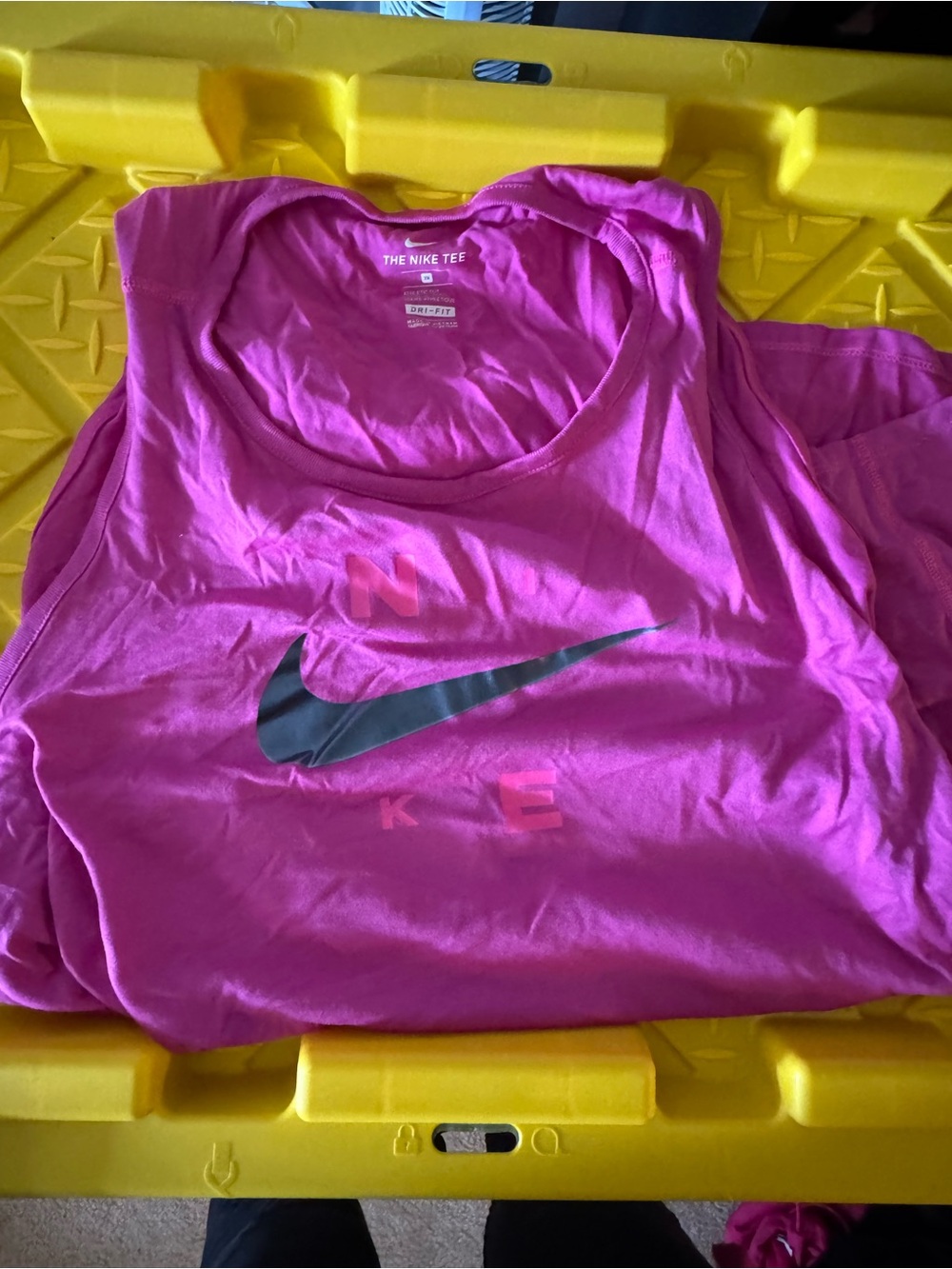 Nike women’s ' Pink Dri-FIT Tank Top